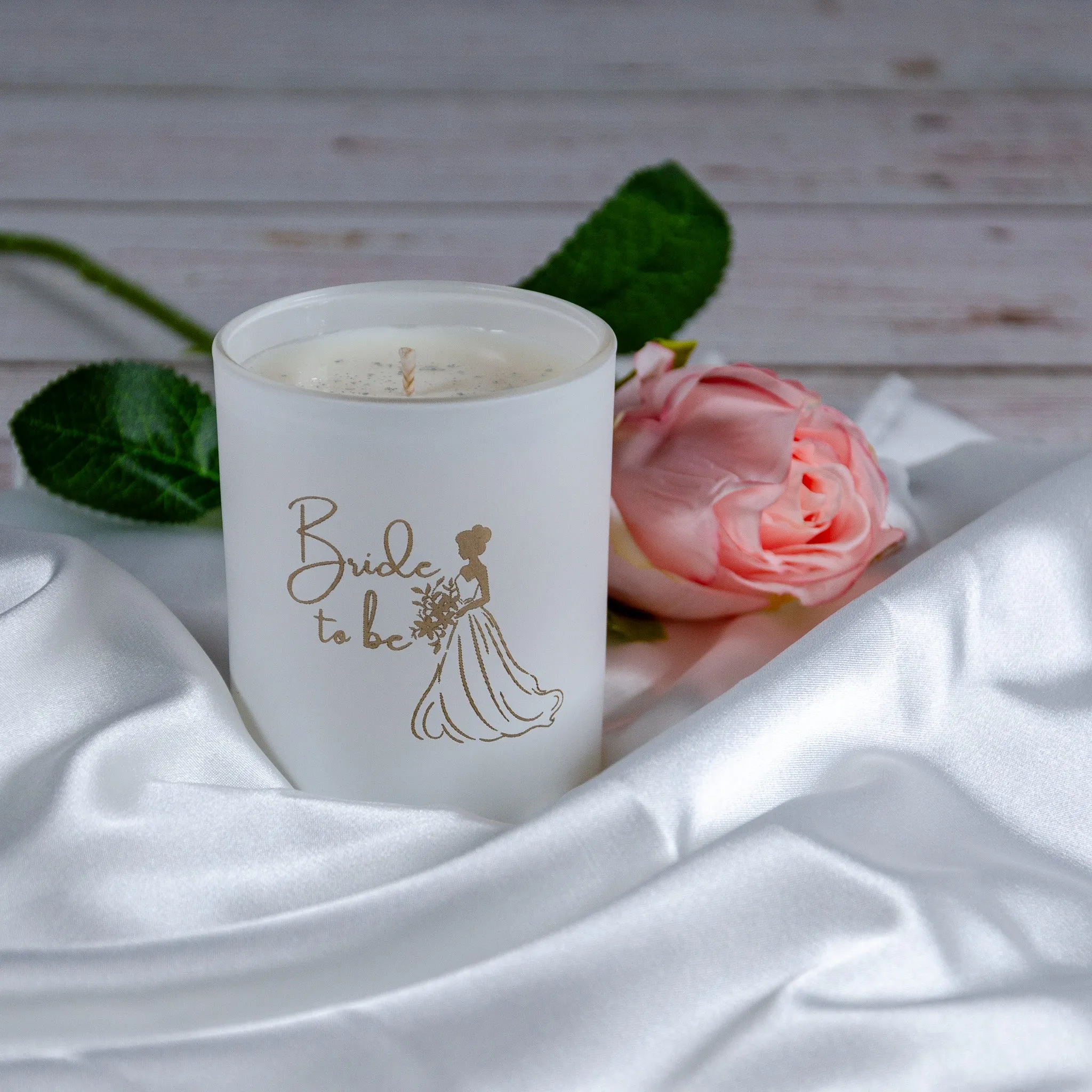 'Bride To Be' - Medium Candle