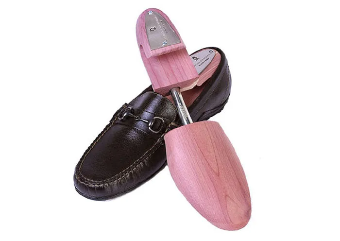 Optimal Cedar Shoe Trees for Superior Footwear Maintenance