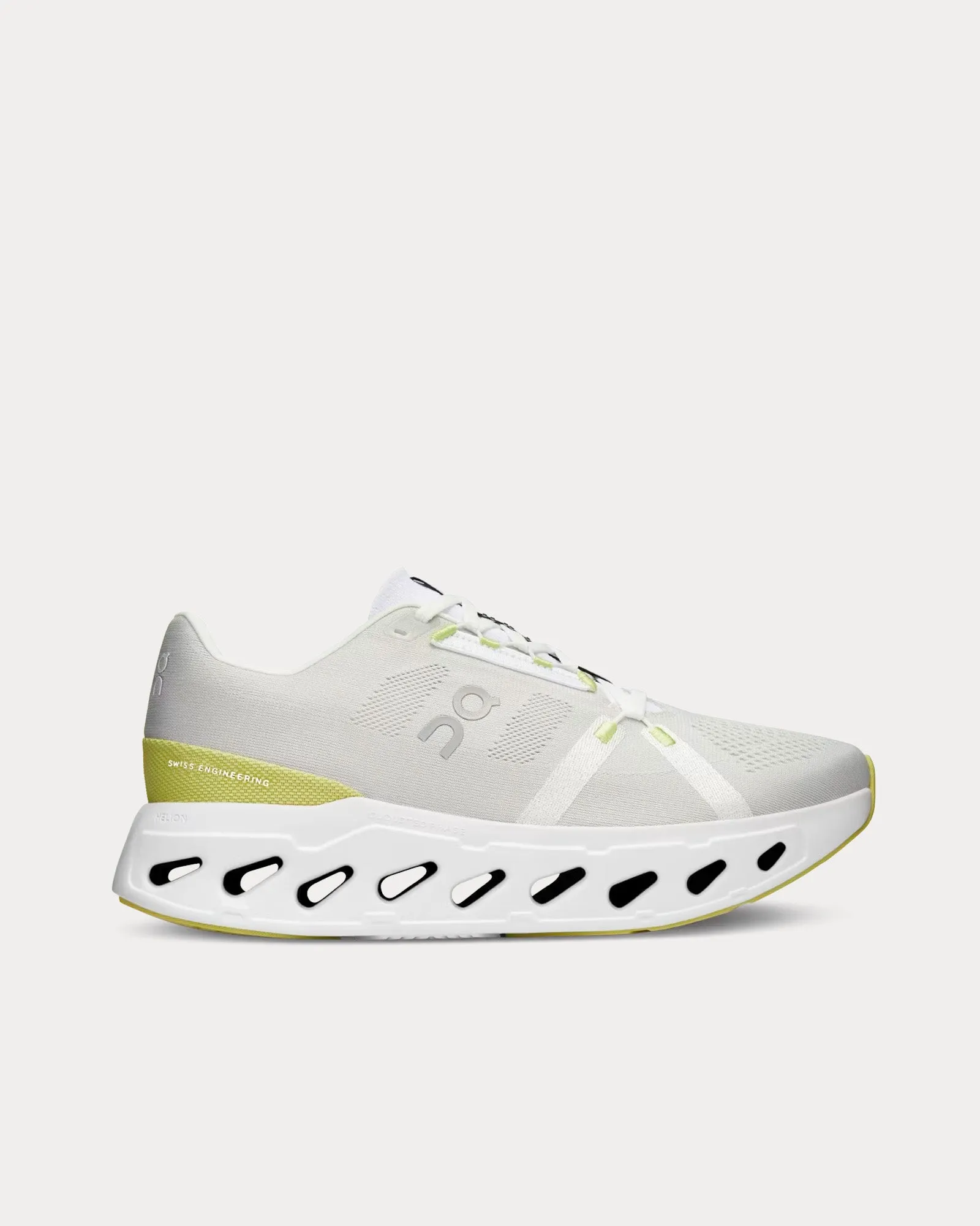 Cloudeclipse White / Sand Running Shoes