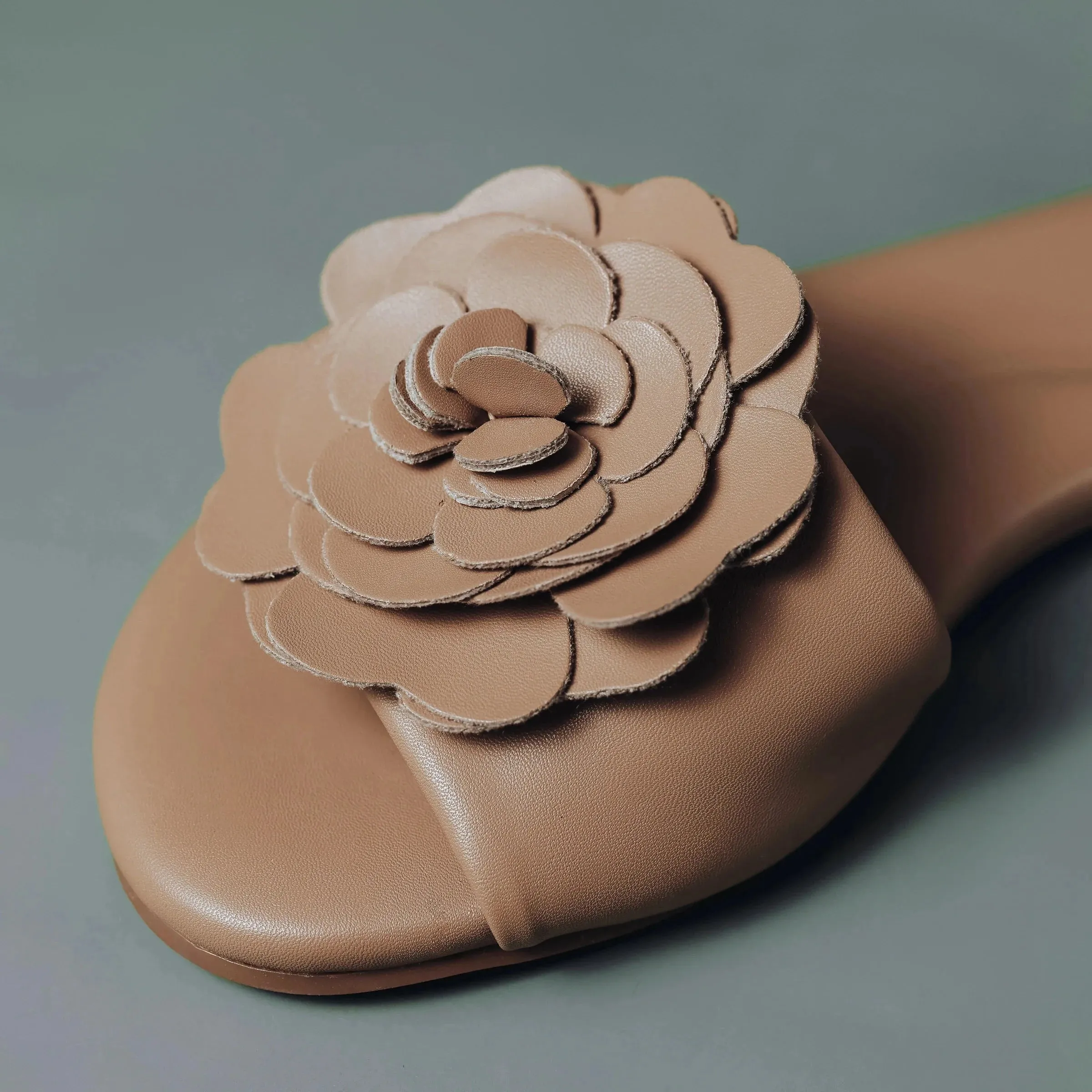DAHLIE - Flower Sandals