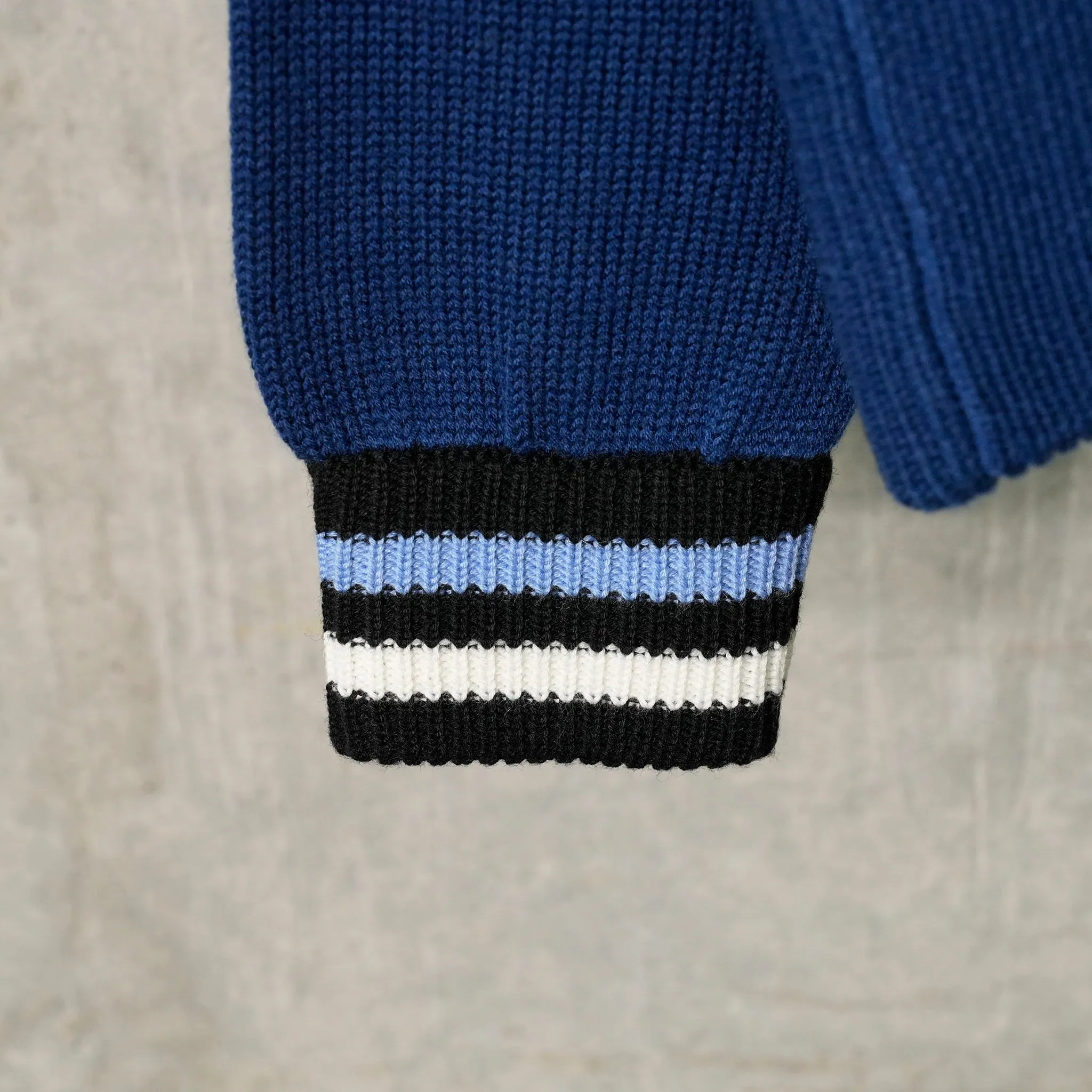 KNITTED TRACK JACKET / NAVY