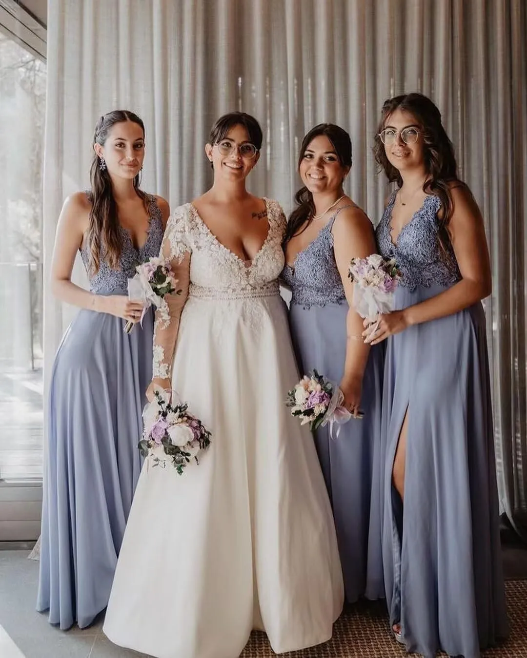 Lace Bridesmaid Dresses for Women Long Chiffon Evening Gowns Formal V Neck Prom Dress with Slit PD944