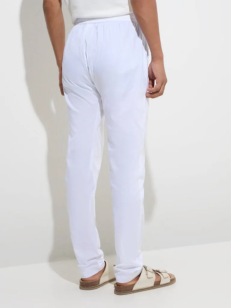 Mens Ethnicwear White Relaxed-Fit Mid-Rise Cotton Pants