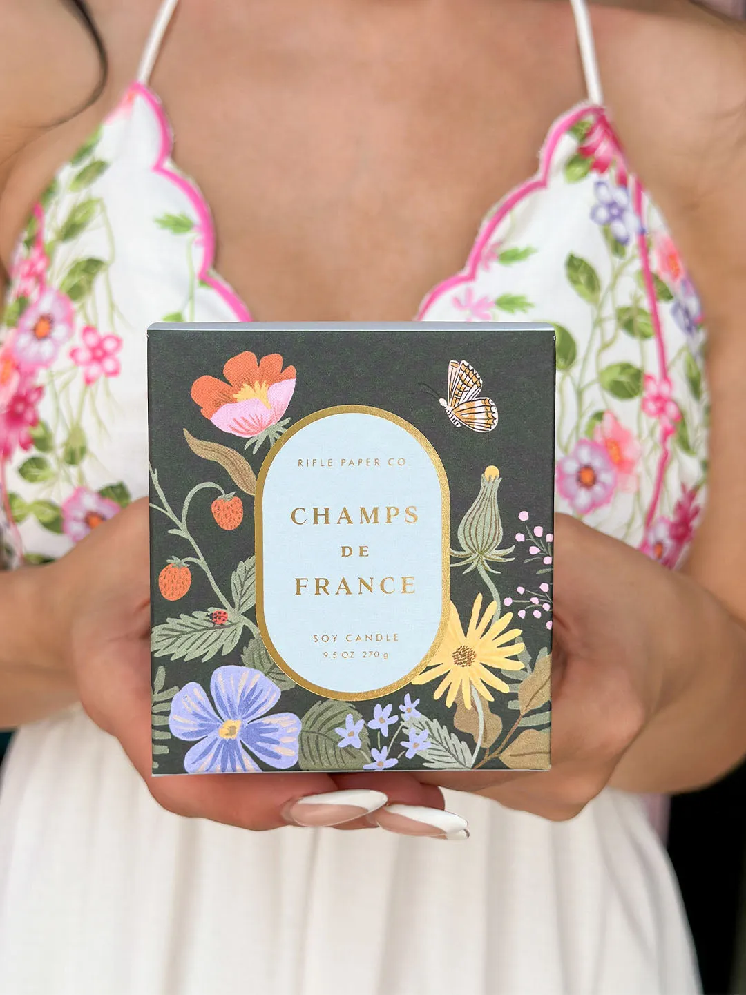 Rifle Paper Co. - 9.5 oz Premium Glass Candle with Champs de France Scent
