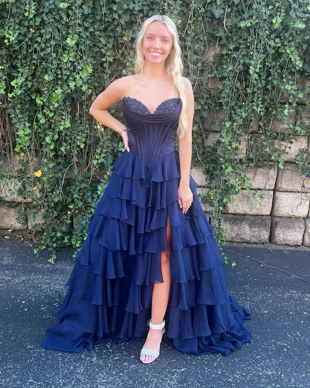 Strapless Prom Dresses 2025 Corset Evening Party Dress for Women Tiered Ruffle Long Ball Gown with Slit