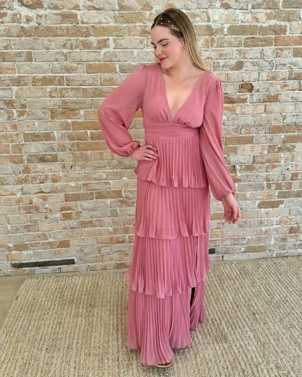 V Neck Long Sleeve Bridesmaid Dresses Ruffle Tiered Chiffon Formal Evening Dress with Slit