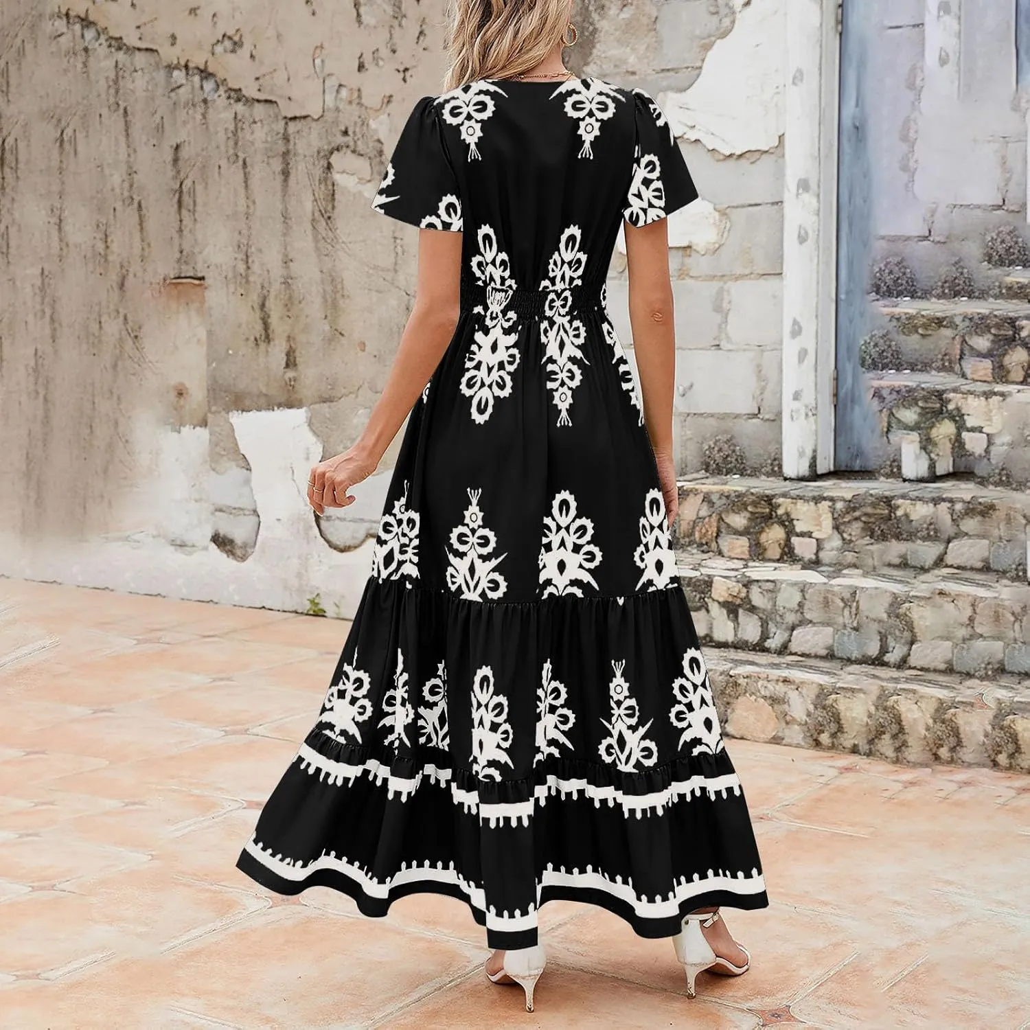 Women's Casual Boho Maxi Dresses Summer V Neck Short Sleeve Floral Print Dress Flowy Beach Sundress with Pockets