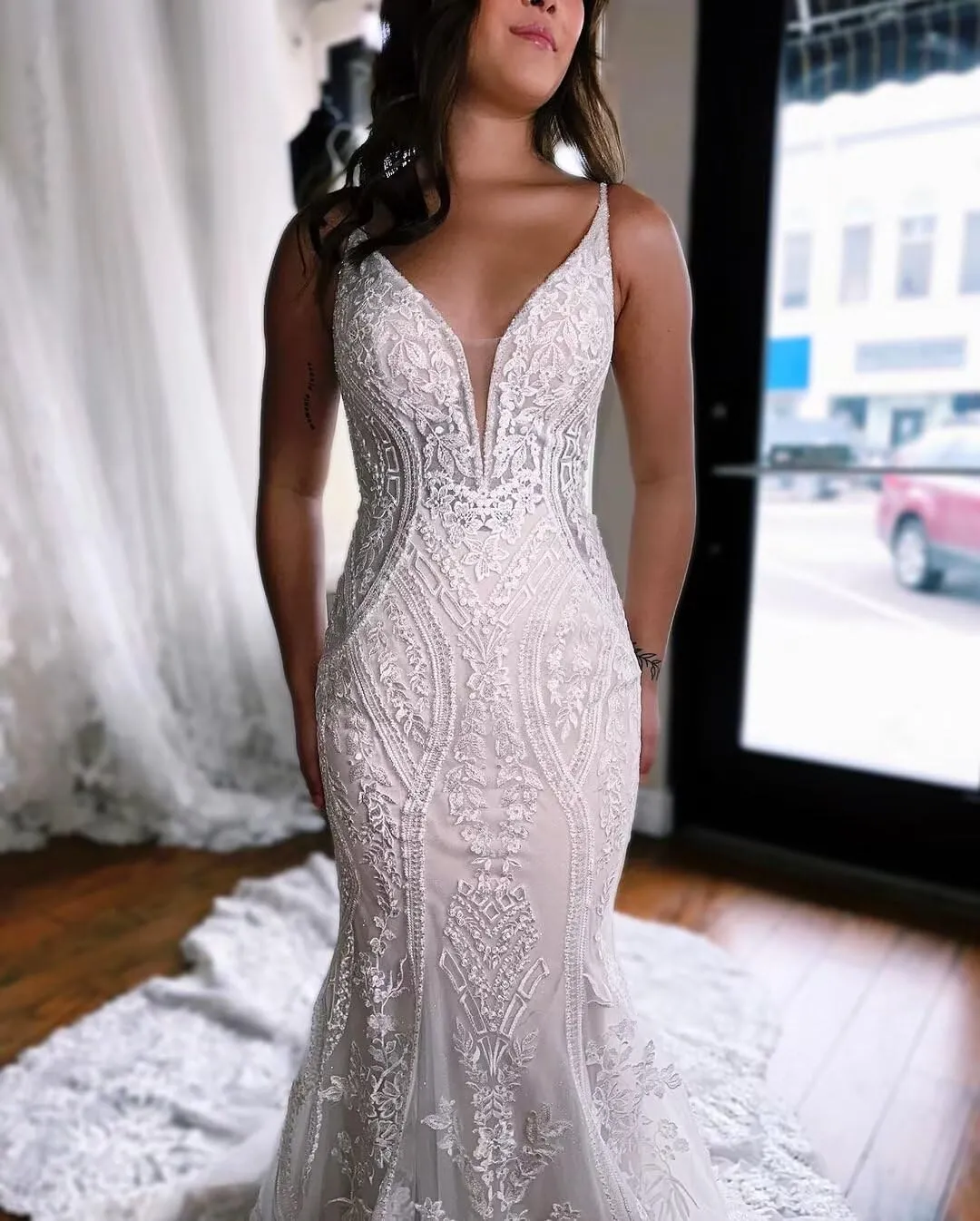 Women's V Neck Lace Applique Spaghetti Strap Wedding Dresses for Bride 2025 Beach Boho Bridal Gowns PU083