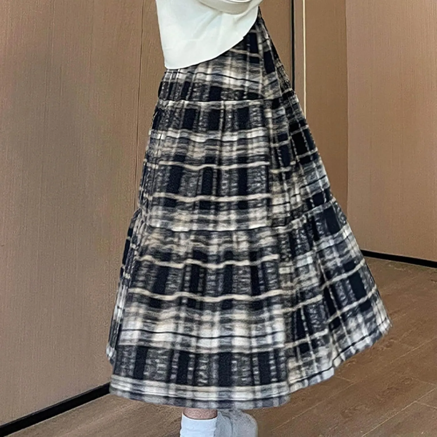 Women's Woolen Blend Swing Maxi Skirt, Fashion Tiered Ruffle Smocked Casual Clothes High Waisted Comfy Trendy Skirts
